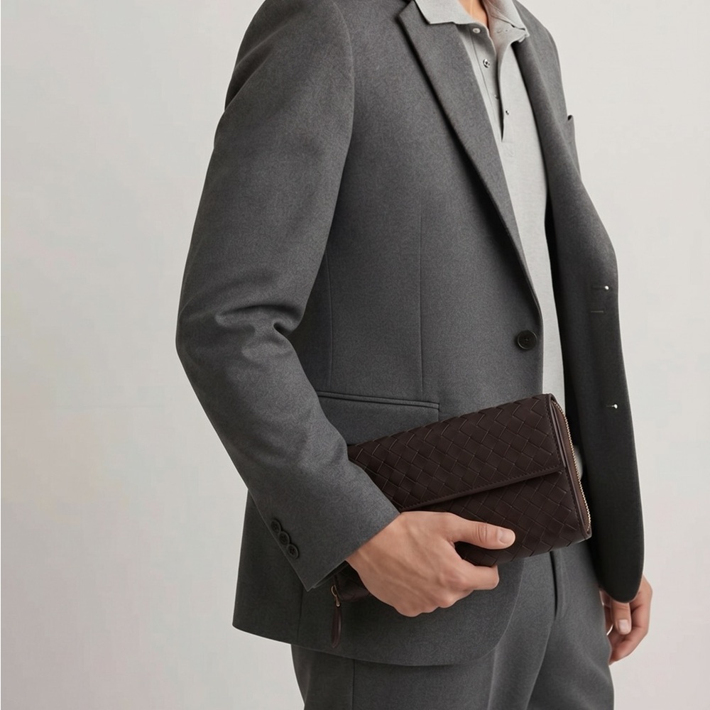 New Bottega Veneta Leather Wristlet Checkbook Wallet – Brown/Black